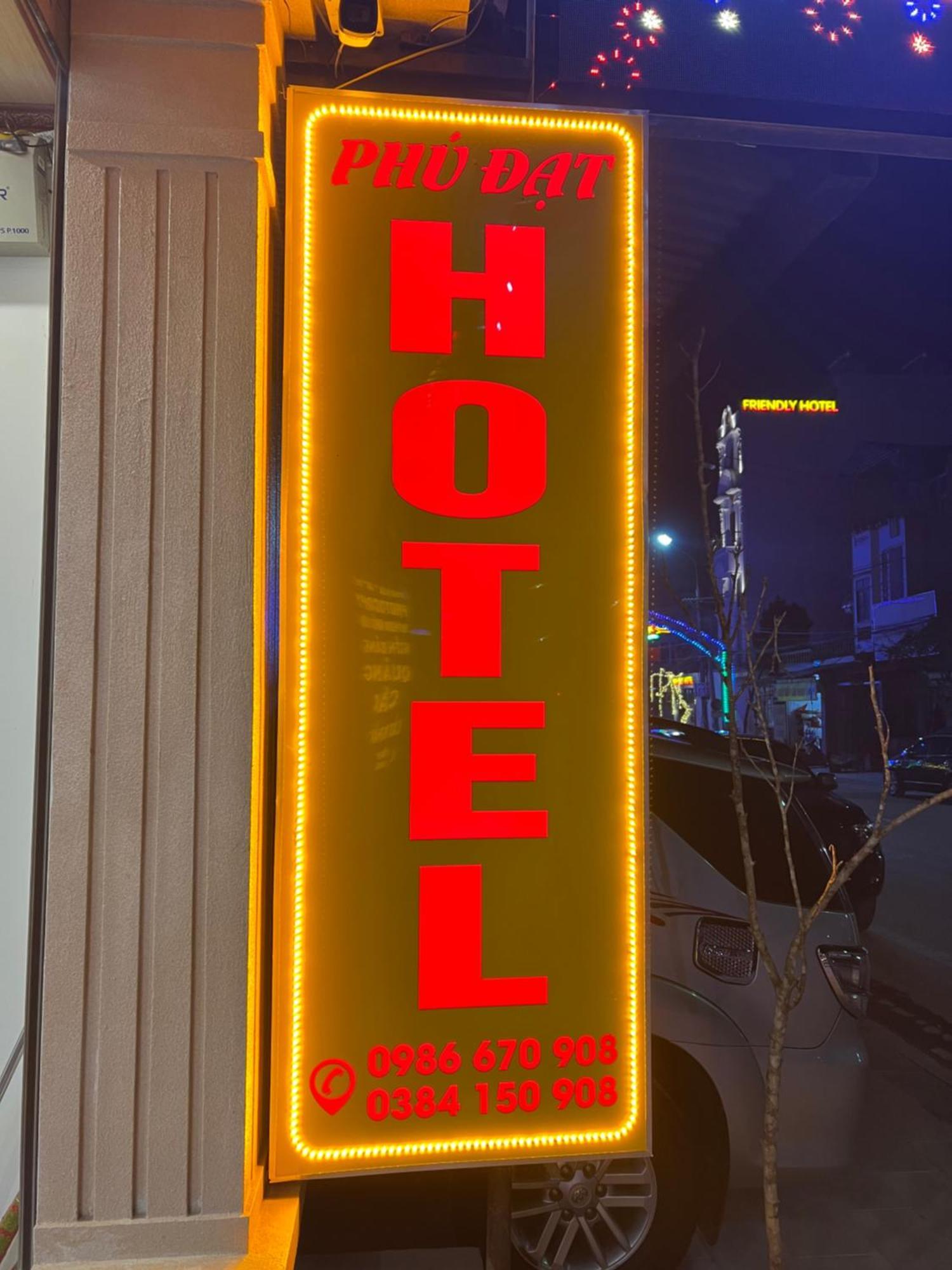 Phu Dat Hotel Dong Van  Exterior foto