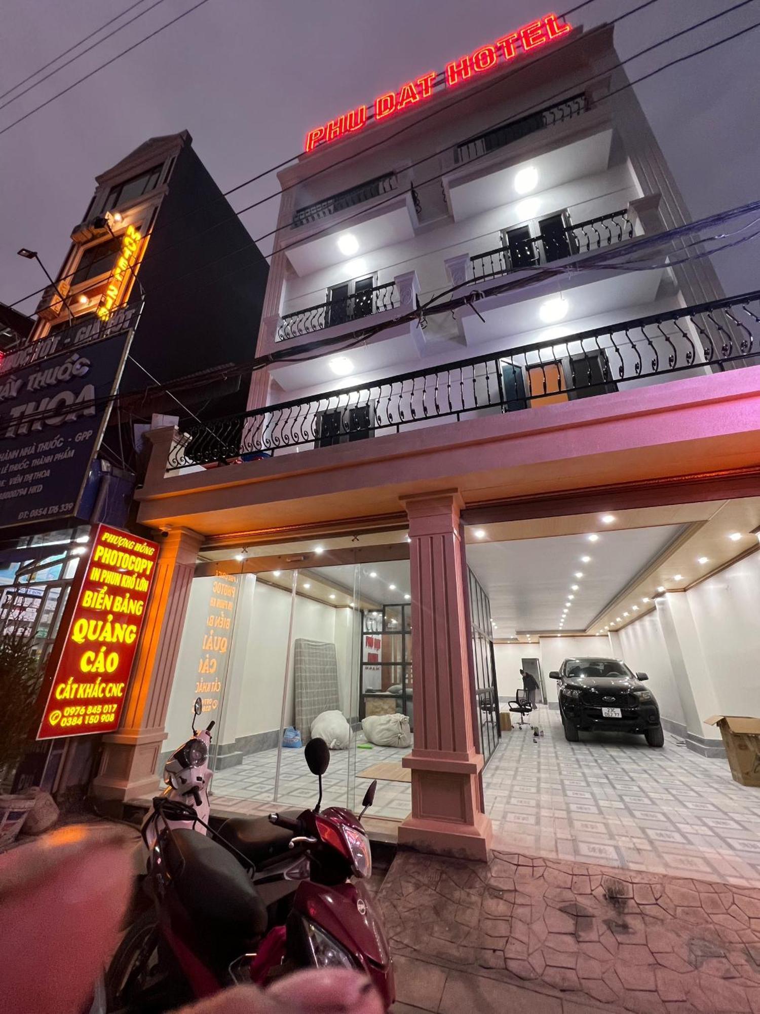 Phu Dat Hotel Dong Van  Exterior foto